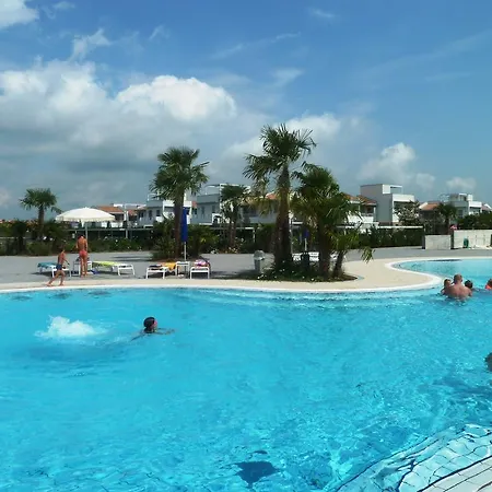 Station touristique Villaggio Laguna Blu 3*